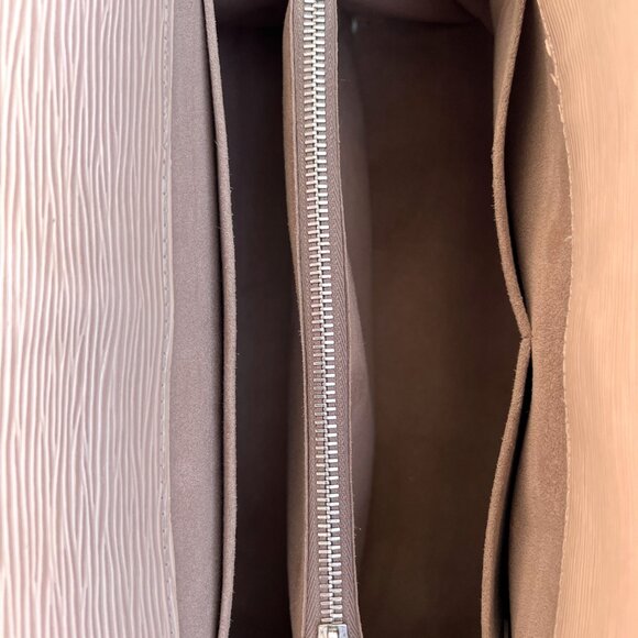 Authentic Louis Vuitton Marly Epi Beige Handbag AA8174 B0725 - Picture 13 of 16